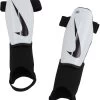 Schützer Nike Charge Shin Pad Kids -Footballbekleidungs Geschäft nike charge shin pad kids 581794 dx4610 100